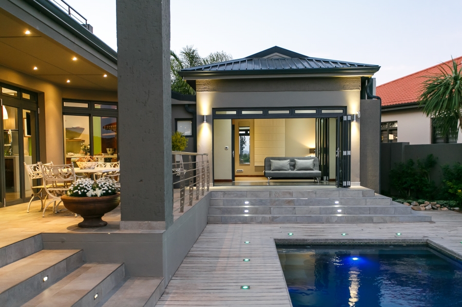 5 Bedroom Property for Sale in Oewersig Western Cape